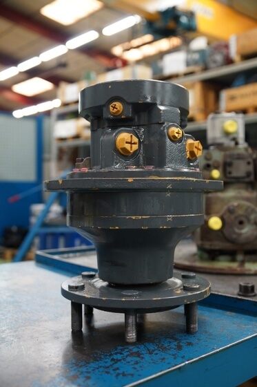 Reparación bomba hidraulica / motor poclain hydraulics