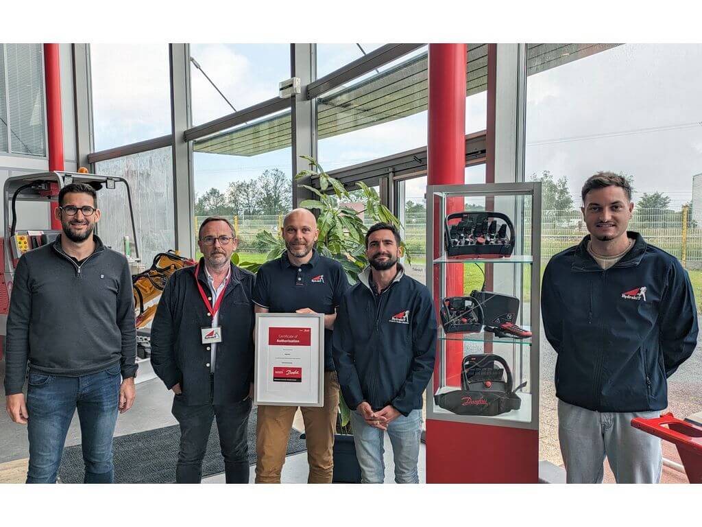 Remise du certificat Danfoss Hydrokit