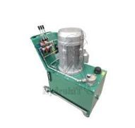 Centrale mobile GH15 - 11KW Triphasé - réservoir 80L - distri 2DE + 1SE manuel - 39L/min