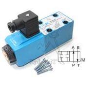 Electro Cetop 3 NG6 - 4/2 - 12 Vdc - schéma C - vis + prises DIN - DG4V-3