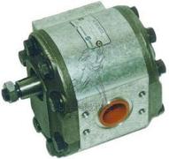 SAUER PUMP FOR TRACTOR FORD