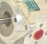 Pompe hydraulique Case Poclain chargeuse 450A