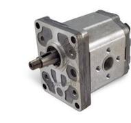 Zahnradpumpe 11cc Drehrichtung links Konus 1/8  Frontflansch 71,5x96,2mm Anschlüsse 30x30mm