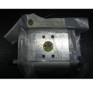 POMPE GR2 30CM3 ROTD VIS TRAVERSANT