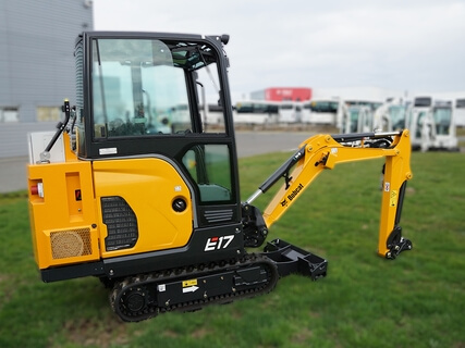 Bi-energy mini excavator